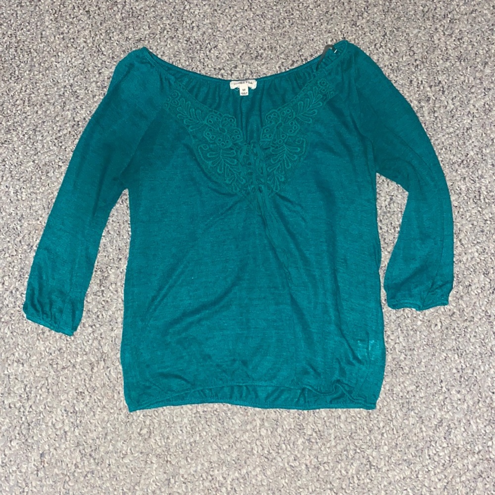 Quarter length sleeve shirt